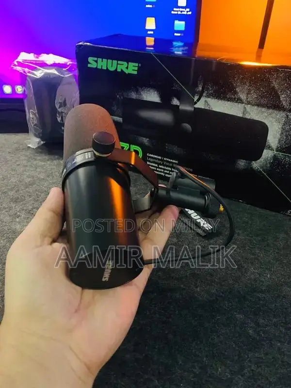 Shure SM7B Professional Broadcast Microphone with Cloudlifter CL-1