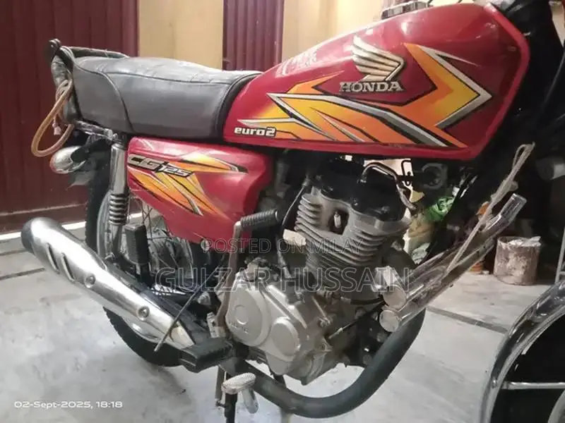 Honda CG125 Motorcycle 2021 Low Mileage Model