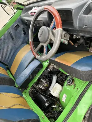 Suzuki Carry Bolan 2015 Green Compact Van Low Mileage