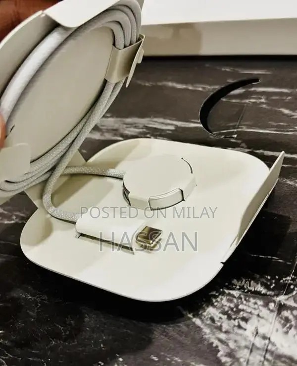 Apple smart watch 49mm series 8 ULTRA