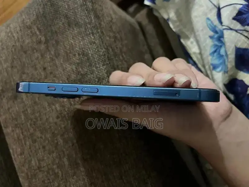 Iphone 13 pta approved 128gb 82% battery