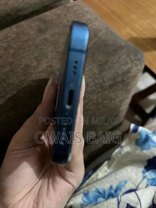 Iphone 13 pta approved 128gb 82% battery