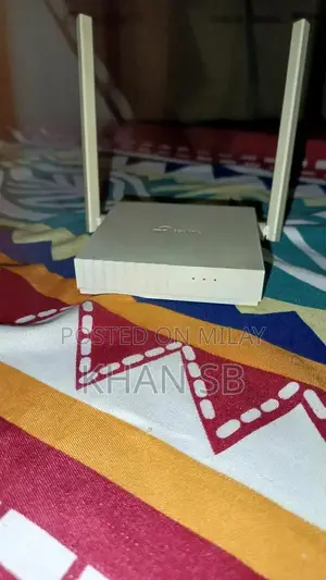 TL-WR820N 300 Mbps Multi-Mode Wi-Fi Router