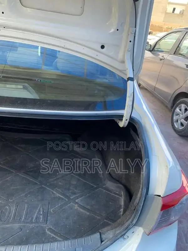 Toyota Corolla XLi 1.3 Manual Transmission Sedan