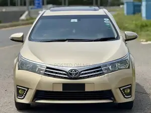 Photo - Toyota corolla Altis Grande 2014