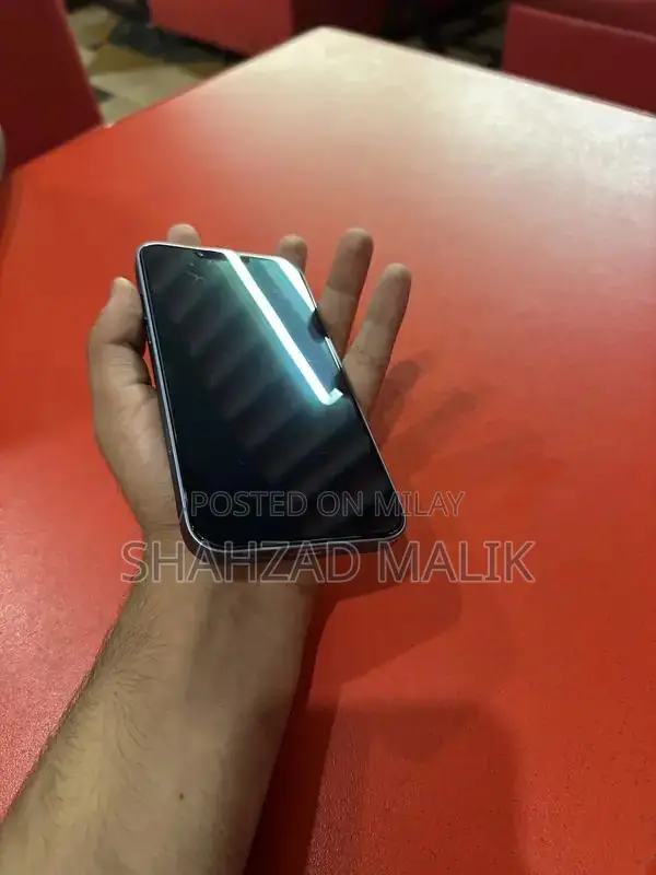 iPhone 14 Plus non pta