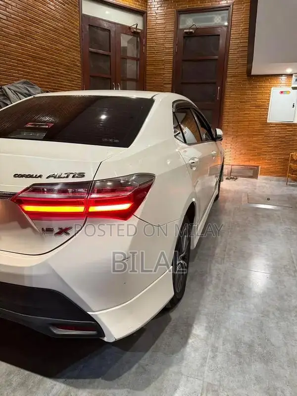 Toyota Corolla Altis 1.6 X Sedan - Low Mileage Excellent Condition