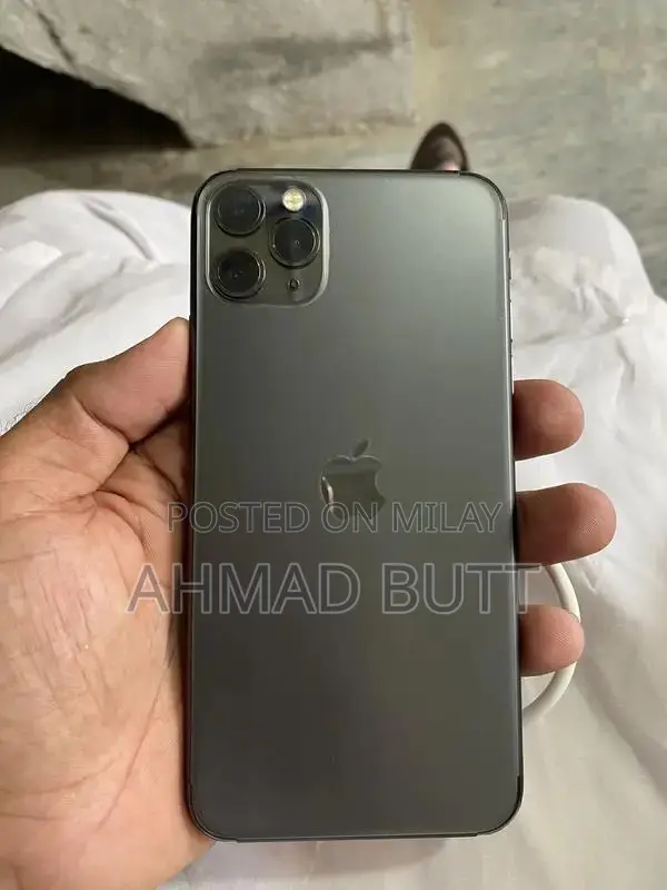 Apple iPhone 11 Pro Max 256GB Smartphone