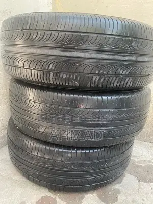 Photo - Toyota yaris tyre 3 piece