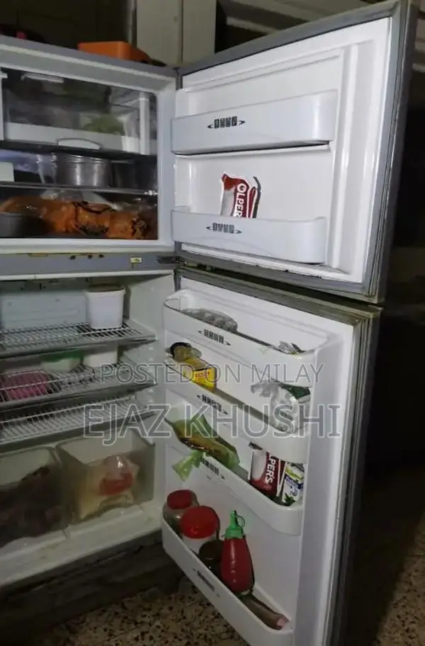 Used but Good condition refrigerator up for sale