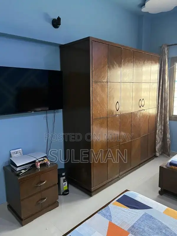 2 single bad and wardrobe