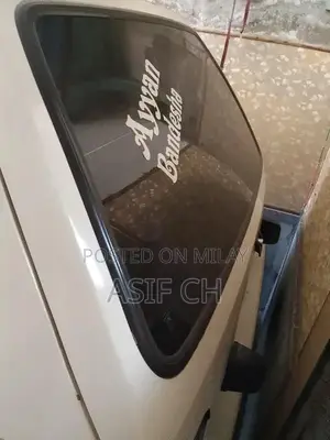 2005 ماڈل مہران برائے فروخت