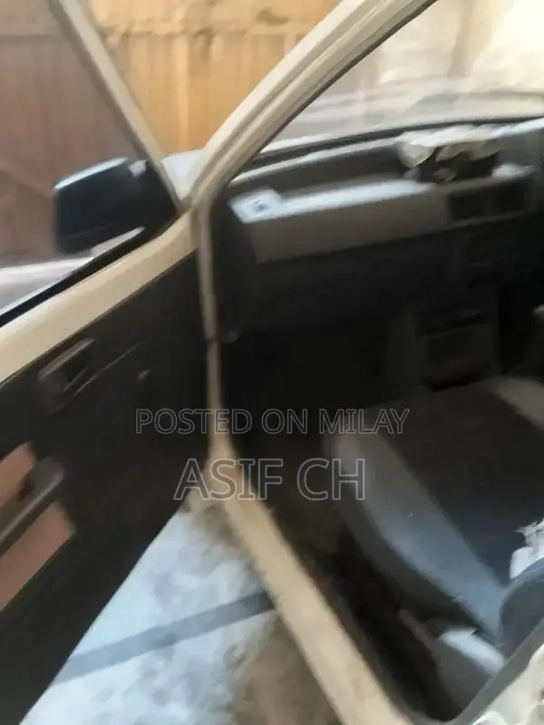 2005 ماڈل مہران برائے فروخت