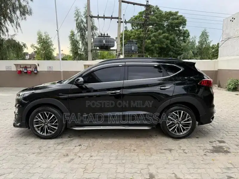Hyundai Tucson FWD