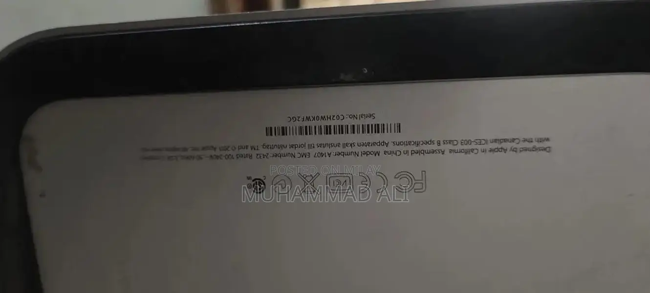 Apple (27 inch) thunderbolt display for sale