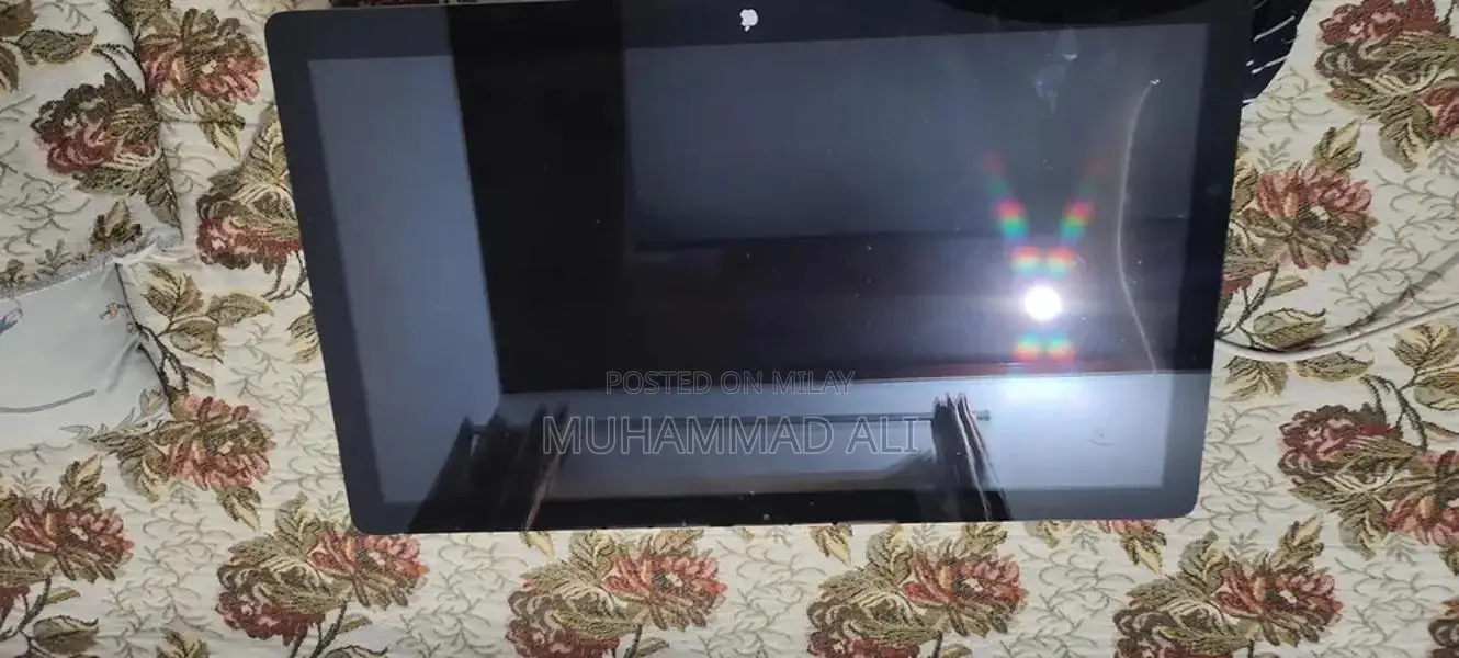 Apple (27 inch) thunderbolt display for sale