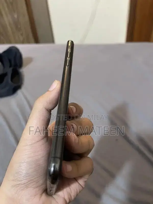 Iphone xs max 256gb pta