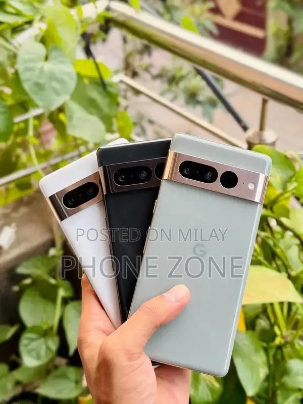 Google Pixel 7 Pro 5G Smartphone - High Performance Mobile Device