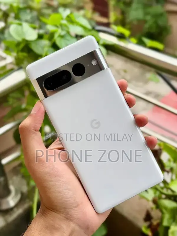 Google Pixel 7 Pro 5G Smartphone - High Performance Mobile Device