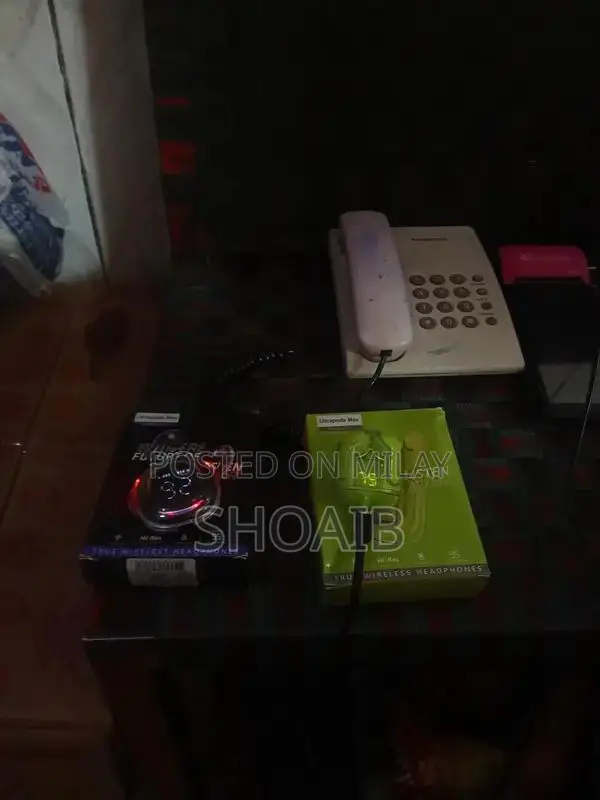 2 Ultrapods max wireless airpods