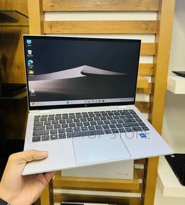 HP EliteBook 1040 G8 Touchscreen Laptop