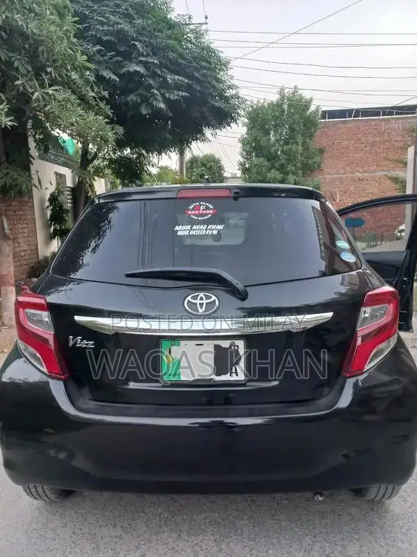 Toyota Vitz Compact City Car - Pearl Black 2015 Model