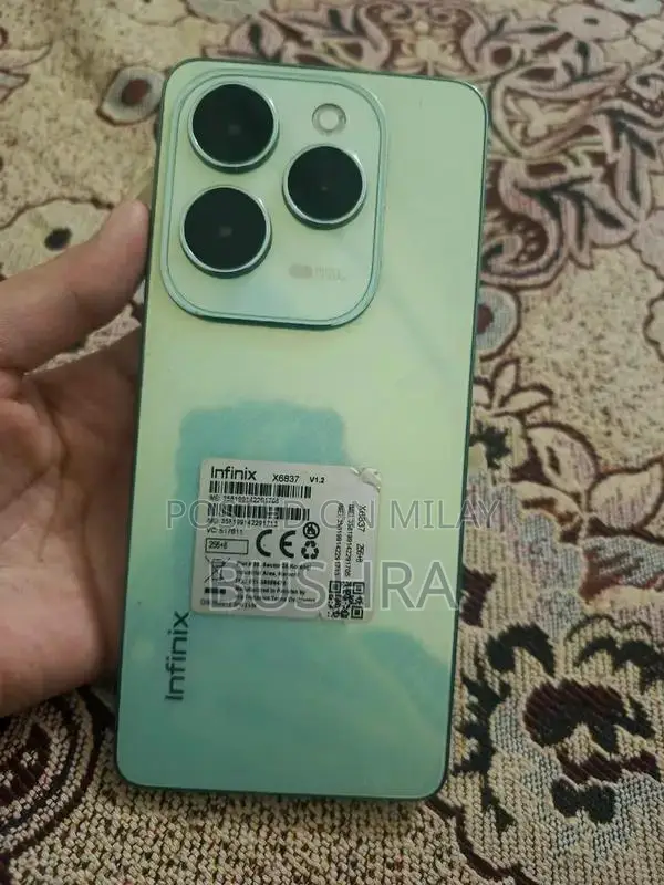 Excellent Condition Mobile Device Ready for Sale