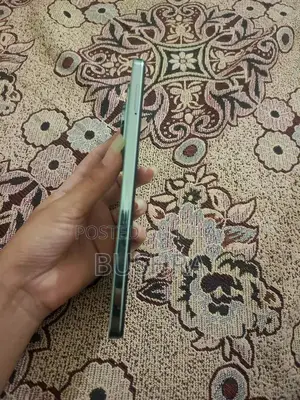 Excellent Condition Mobile Device Ready for Sale