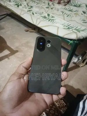 Vivo Mid-Range Smartphone with Partial Warranty