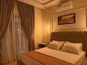 Luxury Single Room with Private Bathroom and Parking