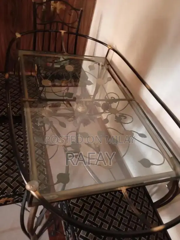 2 Layer, 6 Chairs dining set.