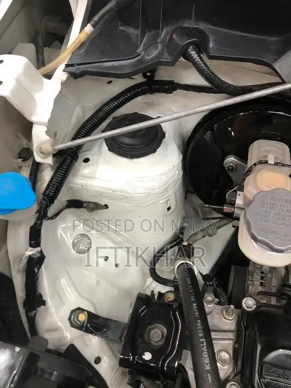 Well-Maintained Vehicle with Excellent Features and AC