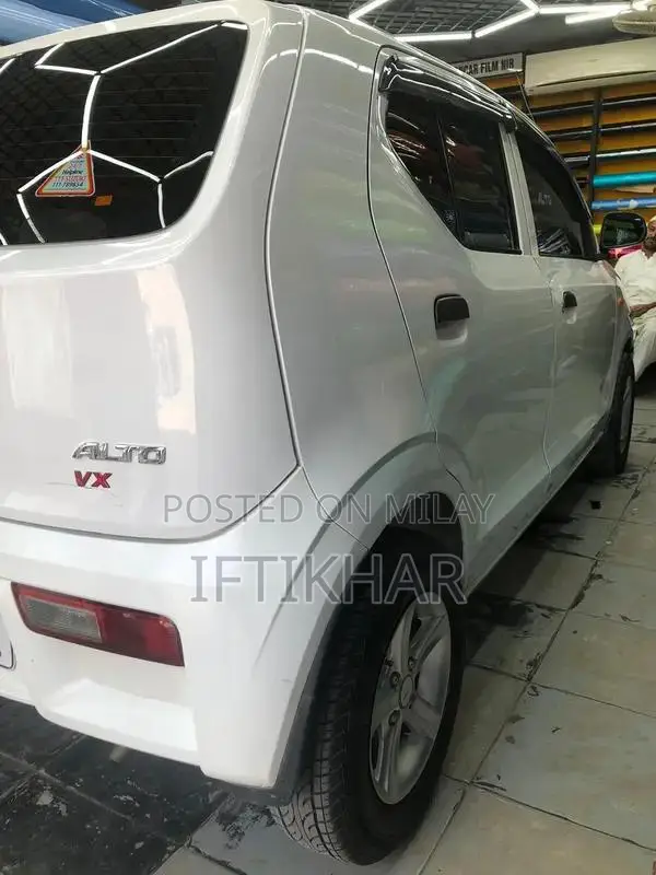 Well-Maintained Vehicle with Excellent Features and AC