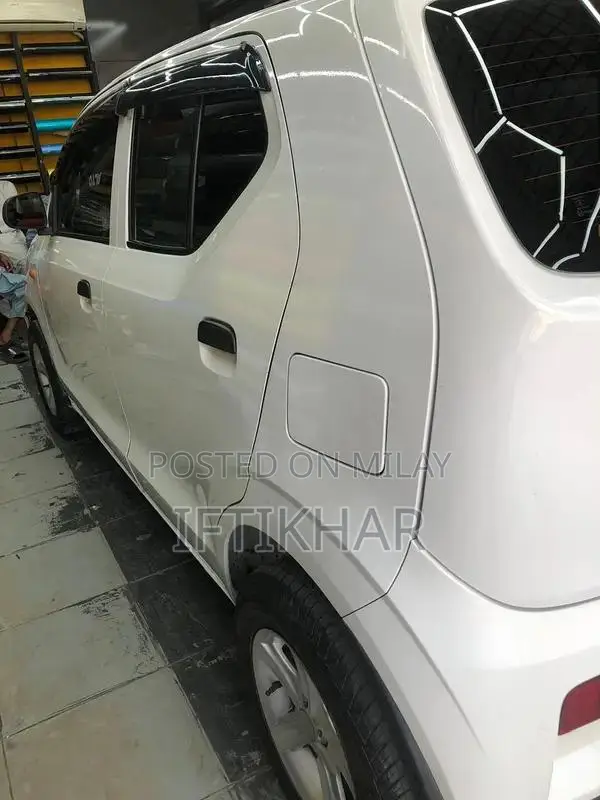 Well-Maintained Vehicle with Excellent Features and AC