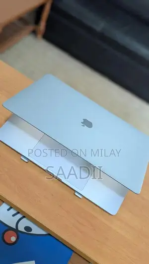 Apple MacBook Pro 2019 13-inch Retina Core i7 Laptop