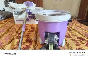 Photo - 360 rotating mop