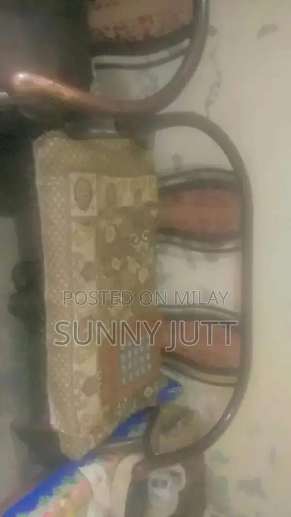 4 set sofa hai saf halat