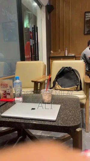 Photo - MacBook Pro 2017 i7(15 inch)