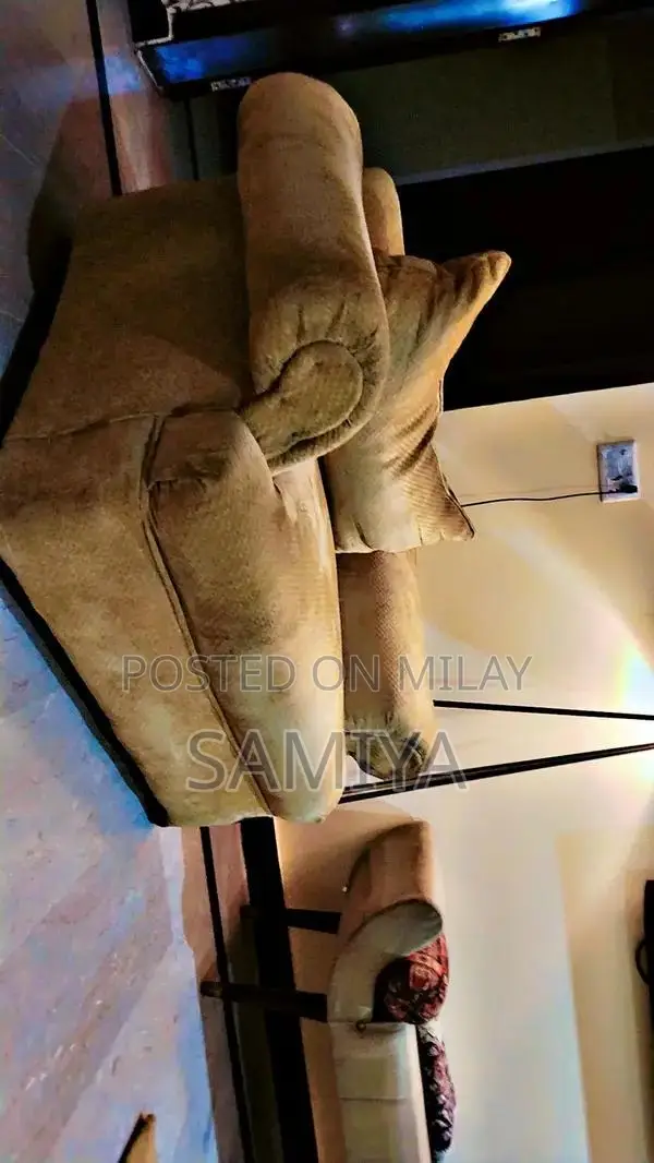 3 Piece Sofa Set A1 Condition