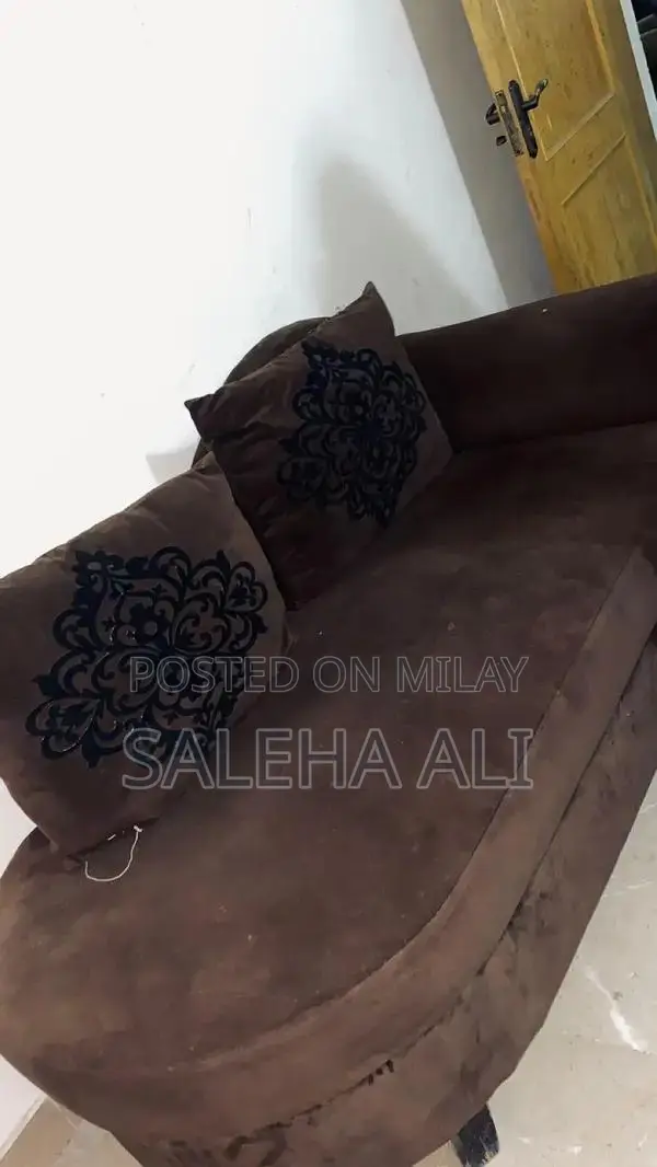 7- seater sofa set with couch