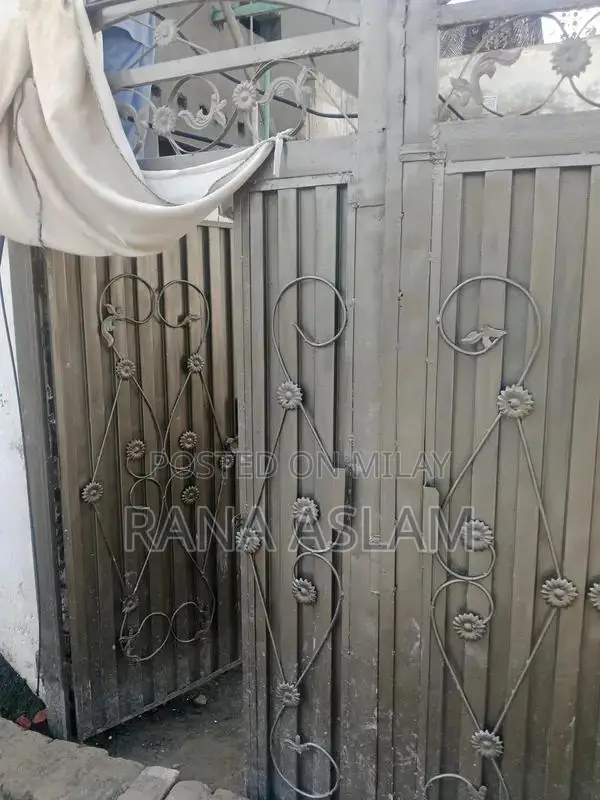 Iron Main Gate 8 feet