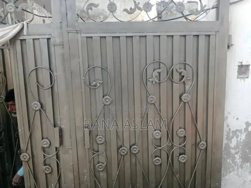 Iron Main Gate 8 feet