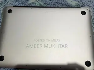 mackbook air 2017 model 10/10 condition