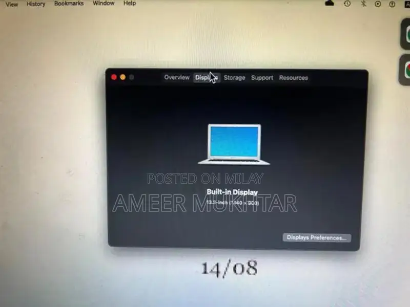 mackbook air 2017 model 10/10 condition