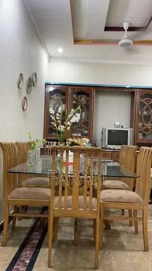 8 Seater Dinning Table Set