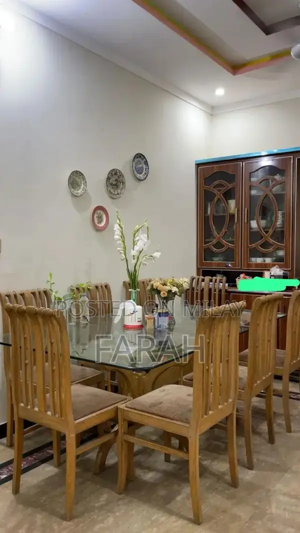 8 Seater Dinning Table Set