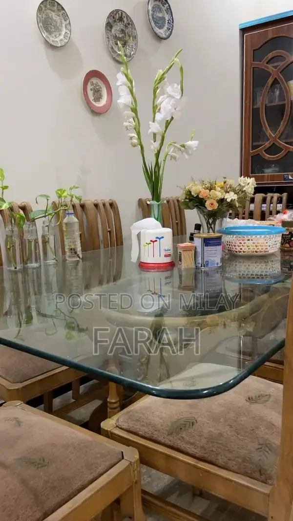 8 Seater Dinning Table Set