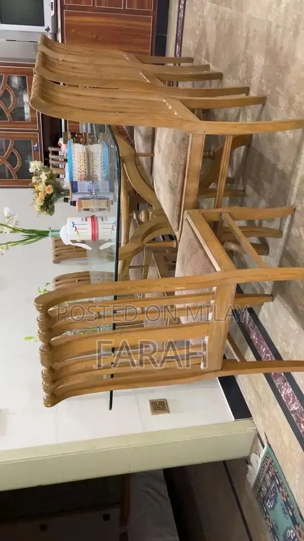 8 Seater Dinning Table Set