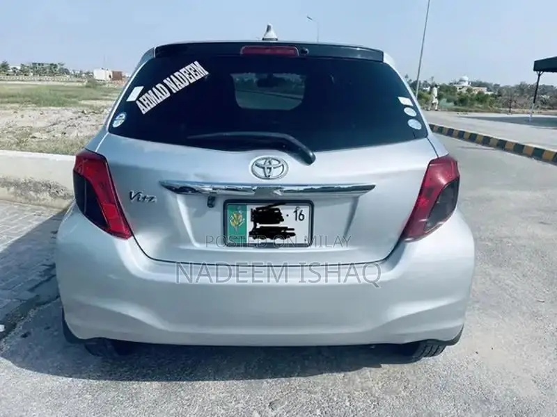 TOYATA VITZ MODEL 2011 … REG. 2016…IN GENUINE CONDITION LITLE SHOWER