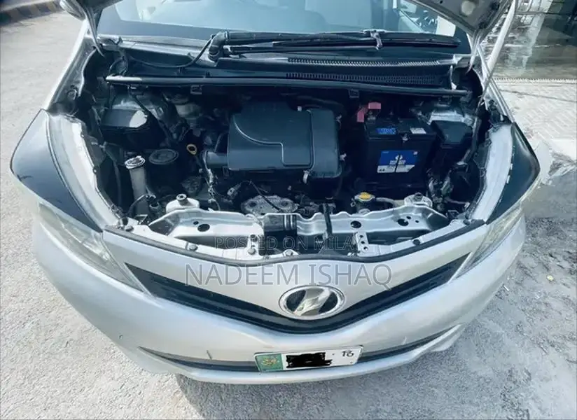 TOYATA VITZ MODEL 2011 … REG. 2016…IN GENUINE CONDITION LITLE SHOWER